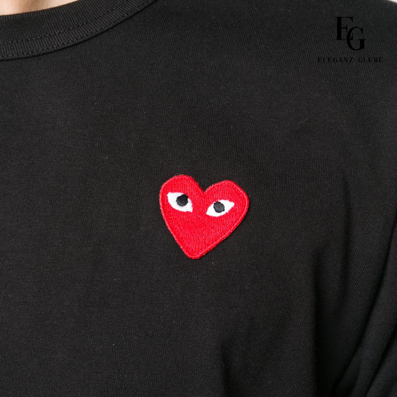 Camiseta Manga Curta Comme des Garçons Play Preta - Red Heart